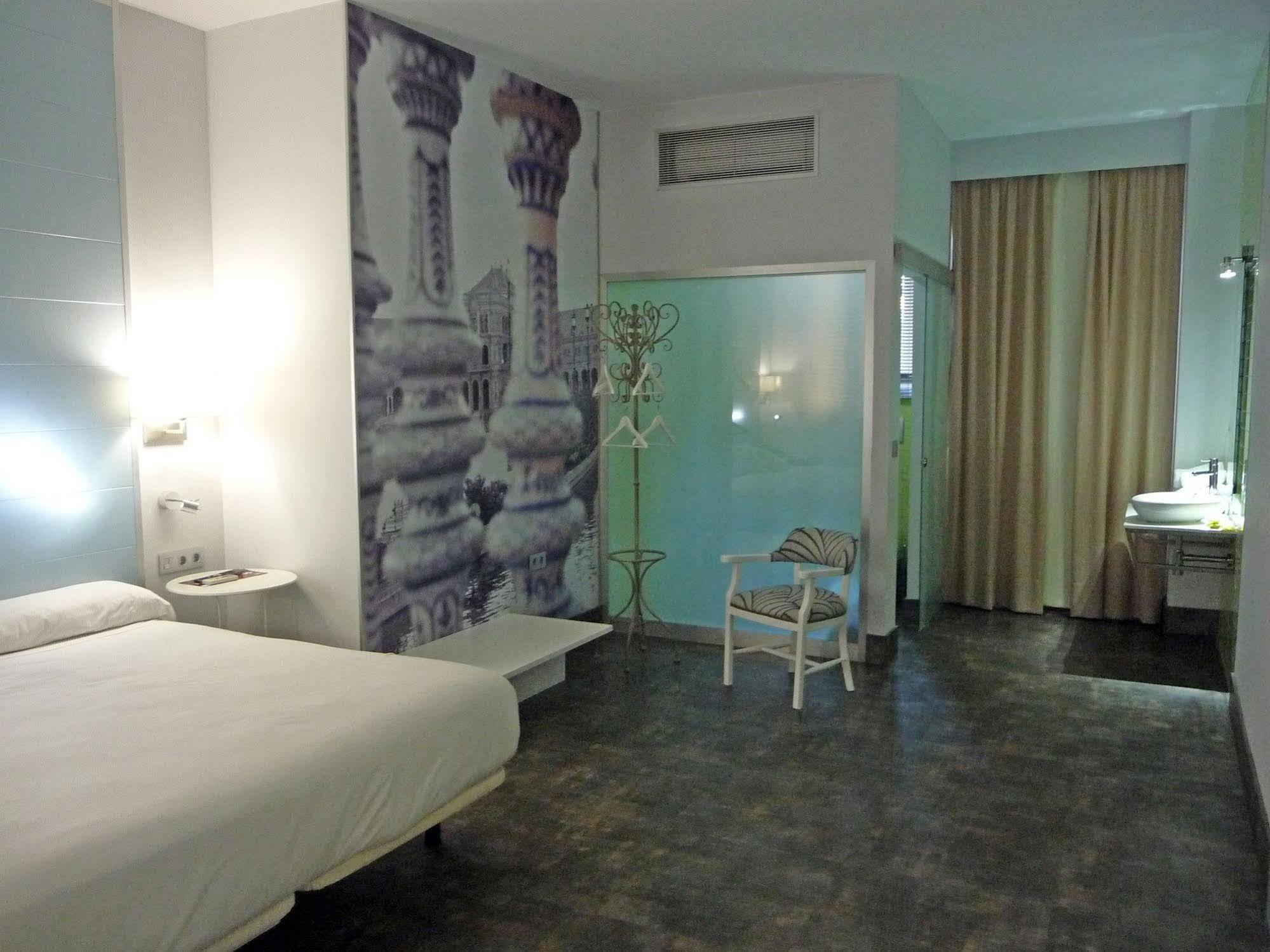 סביליה Aacr Hotel Monteolivos מראה חיצוני תמונה